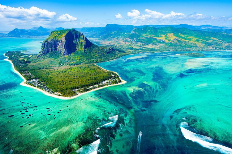 Dubai - Abu Dhabi - Mauritius 8 Days 7 Night Tour